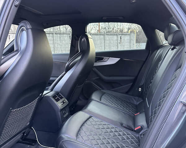 Серый Ауди С4, объемом двигателя 3 л и пробегом 72 тыс. км за 25900 $, фото 28 на Automoto.ua