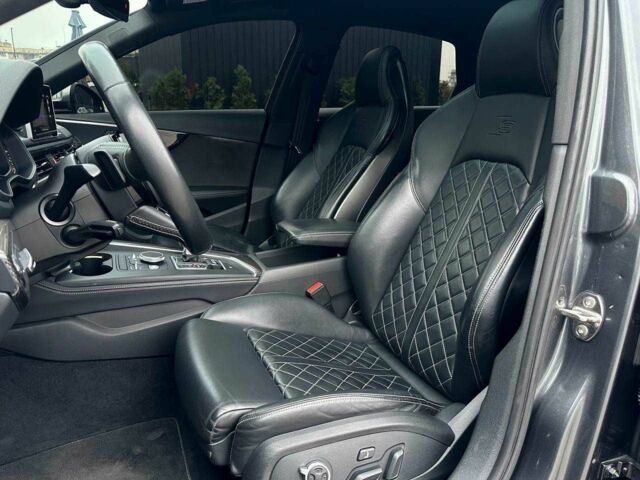 Серый Ауди С4, объемом двигателя 3 л и пробегом 125 тыс. км за 26900 $, фото 15 на Automoto.ua