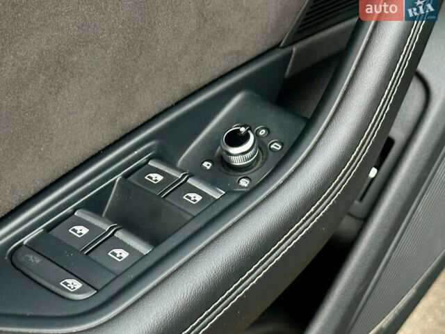 Серый Ауди С4, объемом двигателя 3 л и пробегом 125 тыс. км за 26900 $, фото 25 на Automoto.ua