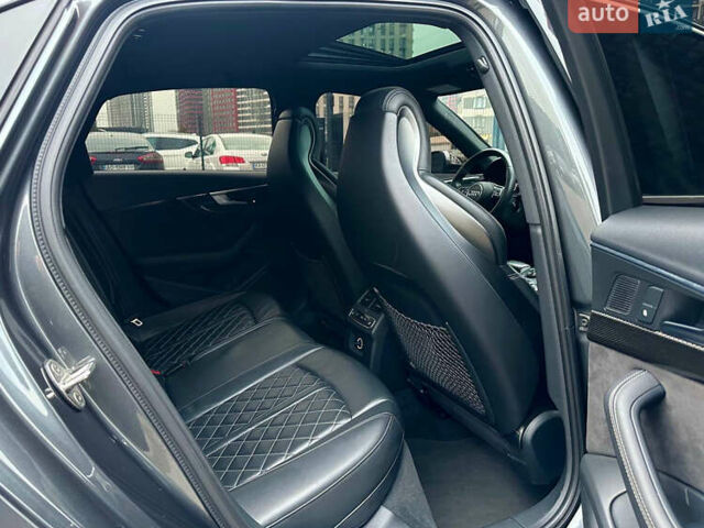 Серый Ауди С4, объемом двигателя 3 л и пробегом 125 тыс. км за 26900 $, фото 46 на Automoto.ua