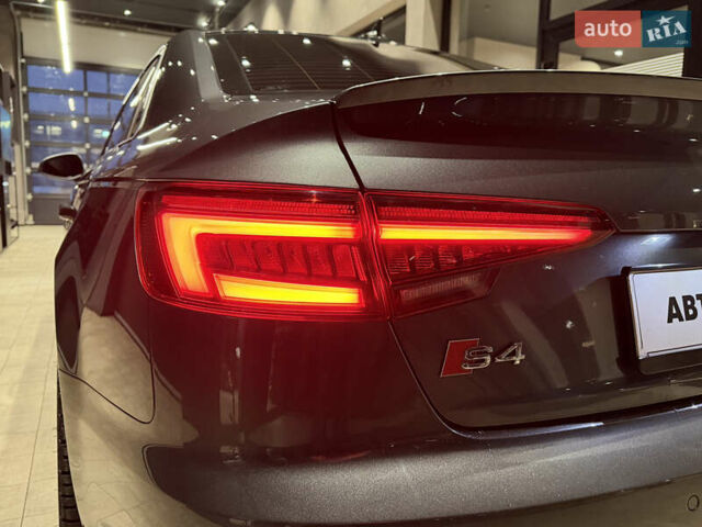 Сірий Ауді С4, об'ємом двигуна 3 л та пробігом 110 тис. км за 26500 $, фото 19 на Automoto.ua