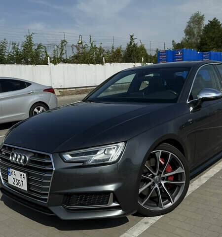 Сірий Ауді С4, об'ємом двигуна 3 л та пробігом 95 тис. км за 36000 $, фото 1 на Automoto.ua