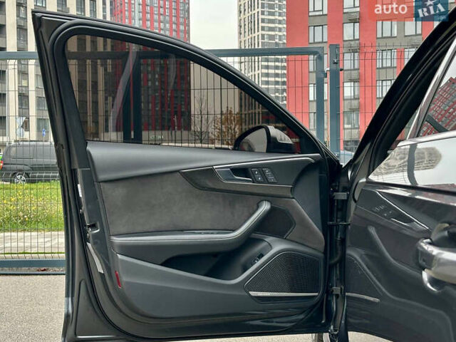 Серый Ауди С4, объемом двигателя 3 л и пробегом 125 тыс. км за 26900 $, фото 30 на Automoto.ua