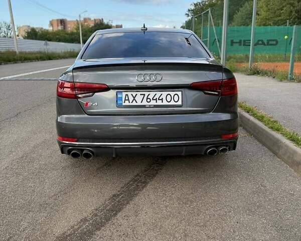 Серый Ауди С4, объемом двигателя 3 л и пробегом 146 тыс. км за 24000 $, фото 2 на Automoto.ua