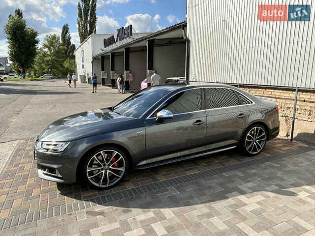 Серый Ауди С4, объемом двигателя 3 л и пробегом 111 тыс. км за 28500 $, фото 3 на Automoto.ua