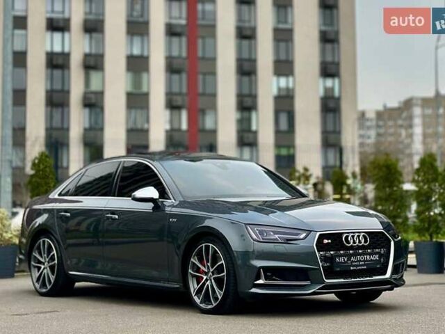 Серый Ауди С4, объемом двигателя 3 л и пробегом 125 тыс. км за 26900 $, фото 4 на Automoto.ua