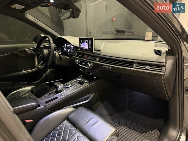 Сірий Ауді С4, об'ємом двигуна 3 л та пробігом 110 тис. км за 26500 $, фото 42 на Automoto.ua