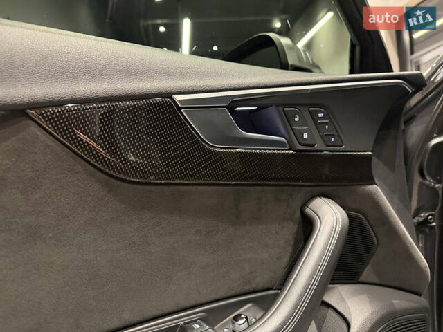 Сірий Ауді С4, об'ємом двигуна 3 л та пробігом 110 тис. км за 26500 $, фото 31 на Automoto.ua