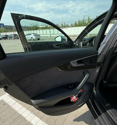 Сірий Ауді С4, об'ємом двигуна 3 л та пробігом 95 тис. км за 36000 $, фото 17 на Automoto.ua