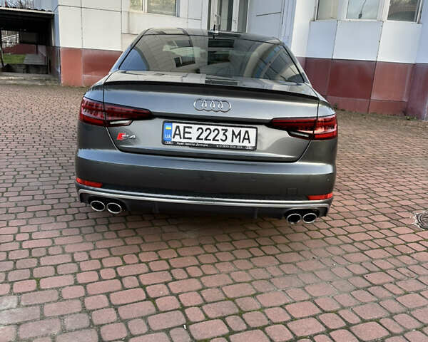 Серый Ауди С4, объемом двигателя 3 л и пробегом 72 тыс. км за 25900 $, фото 6 на Automoto.ua