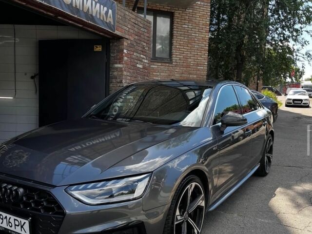 Сірий Ауді С4, об'ємом двигуна 3 л та пробігом 139 тис. км за 28000 $, фото 3 на Automoto.ua