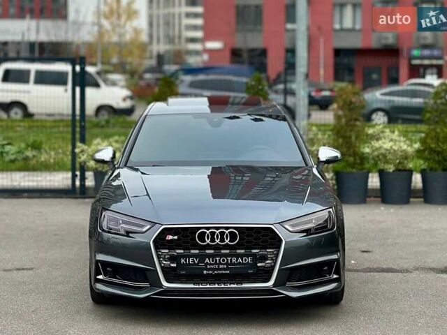 Серый Ауди С4, объемом двигателя 3 л и пробегом 125 тыс. км за 26900 $, фото 3 на Automoto.ua