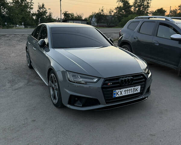 Сірий Ауді С4, об'ємом двигуна 3 л та пробігом 130 тис. км за 32500 $, фото 7 на Automoto.ua