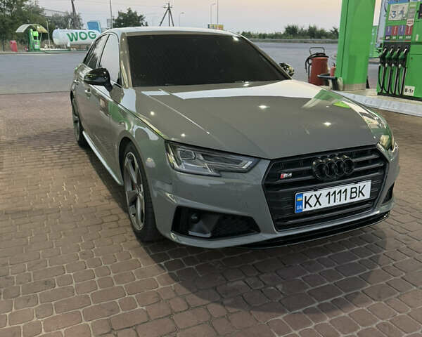Сірий Ауді С4, об'ємом двигуна 3 л та пробігом 130 тис. км за 32500 $, фото 6 на Automoto.ua