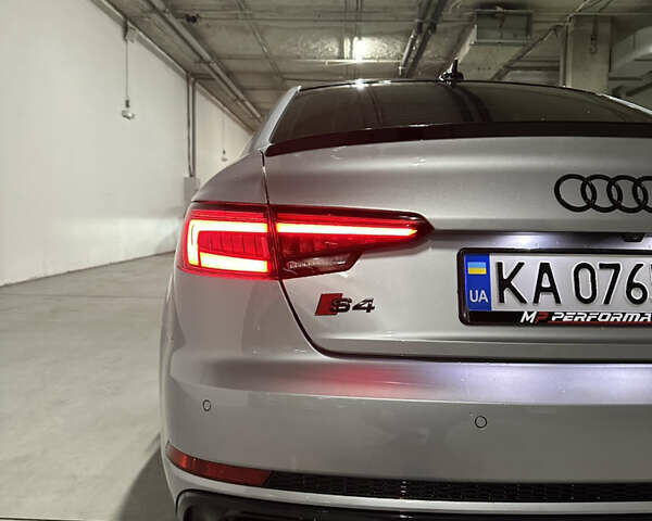 Серый Ауди С4, объемом двигателя 3 л и пробегом 77 тыс. км за 28000 $, фото 6 на Automoto.ua