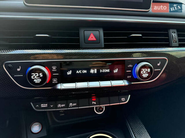 Сірий Ауді С4, об'ємом двигуна 3 л та пробігом 74 тис. км за 33000 $, фото 21 на Automoto.ua