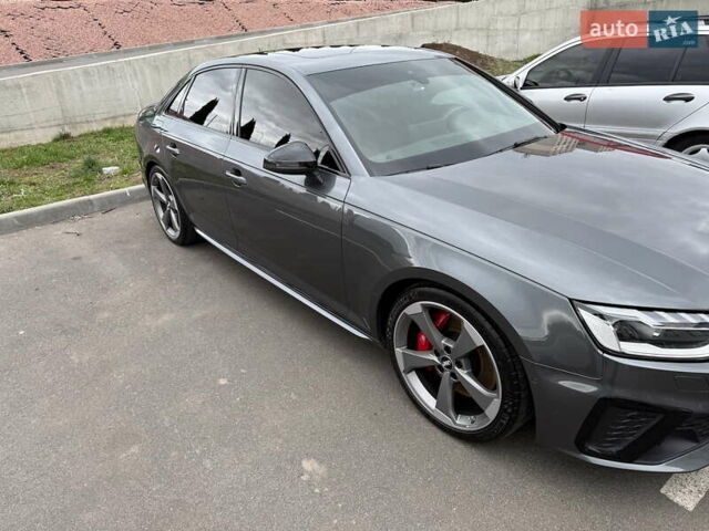 Серый Ауди С4, объемом двигателя 3 л и пробегом 53 тыс. км за 35000 $, фото 2 на Automoto.ua