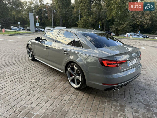 Сірий Ауді С4, об'ємом двигуна 3 л та пробігом 74 тис. км за 33000 $, фото 4 на Automoto.ua