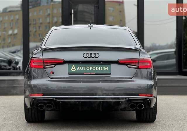 Серый Ауди С4, объемом двигателя 3 л и пробегом 82 тыс. км за 34000 $, фото 6 на Automoto.ua