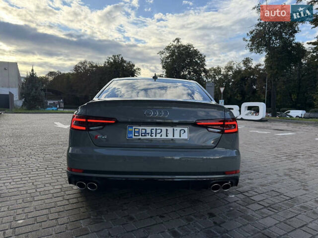 Сірий Ауді С4, об'ємом двигуна 3 л та пробігом 74 тис. км за 33000 $, фото 5 на Automoto.ua