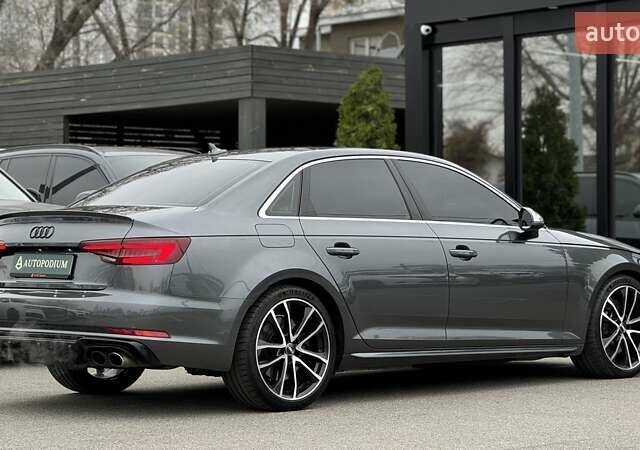 Серый Ауди С4, объемом двигателя 3 л и пробегом 82 тыс. км за 34000 $, фото 7 на Automoto.ua