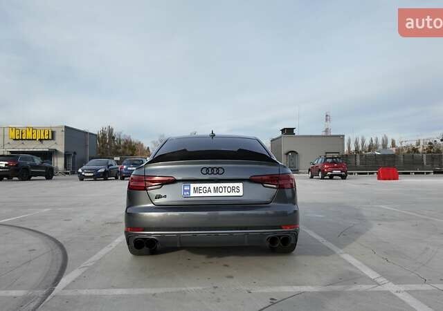 Серый Ауди С4, объемом двигателя 3 л и пробегом 88 тыс. км за 32990 $, фото 4 на Automoto.ua