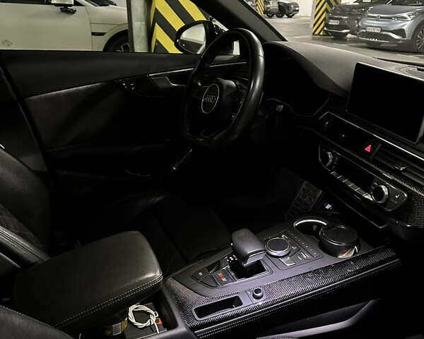 Серый Ауди С4, объемом двигателя 3 л и пробегом 77 тыс. км за 28000 $, фото 9 на Automoto.ua