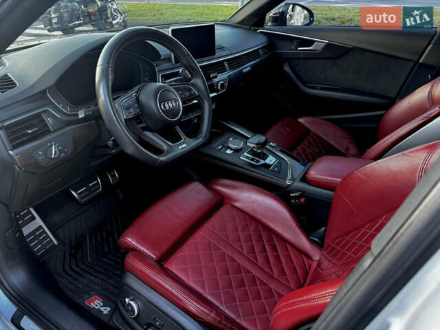 Серый Ауди С4, объемом двигателя 2.99 л и пробегом 126 тыс. км за 25000 $, фото 7 на Automoto.ua