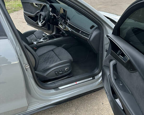 Серый Ауди С4, объемом двигателя 3 л и пробегом 76 тыс. км за 36000 $, фото 7 на Automoto.ua