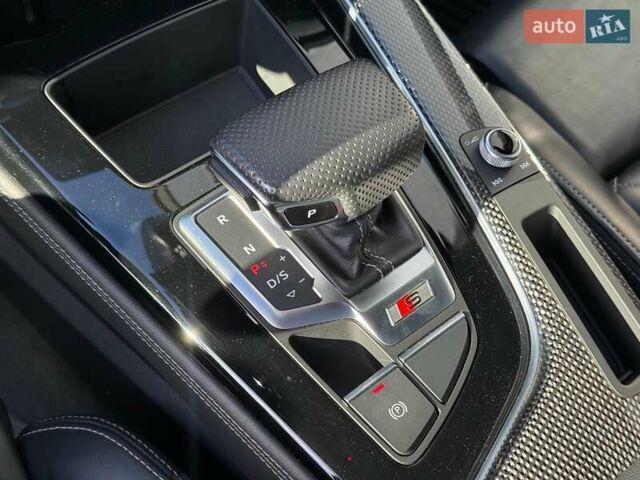 Сірий Ауді С4, об'ємом двигуна 3 л та пробігом 32 тис. км за 42590 $, фото 18 на Automoto.ua