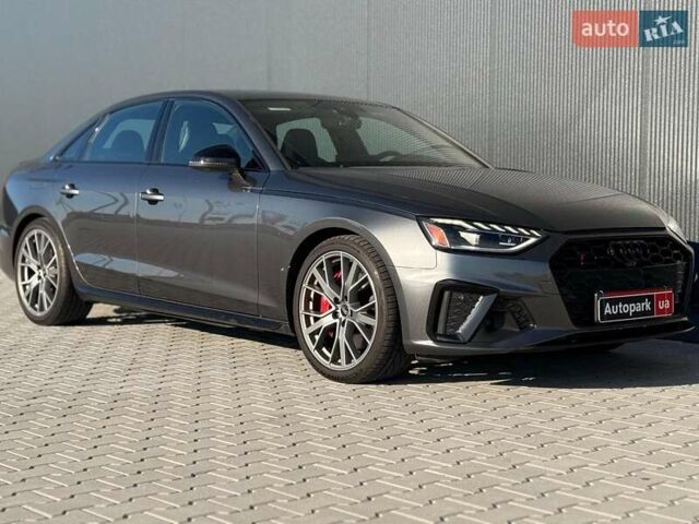 Сірий Ауді С4, об'ємом двигуна 3 л та пробігом 32 тис. км за 42590 $, фото 37 на Automoto.ua