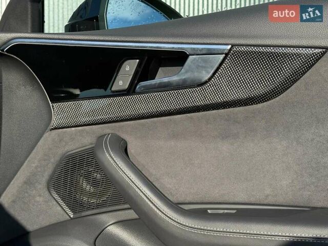 Сірий Ауді С4, об'ємом двигуна 3 л та пробігом 32 тис. км за 42590 $, фото 32 на Automoto.ua