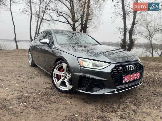 Серый Ауди С4, объемом двигателя 3 л и пробегом 44 тыс. км за 39500 $, фото 2 на Automoto.ua