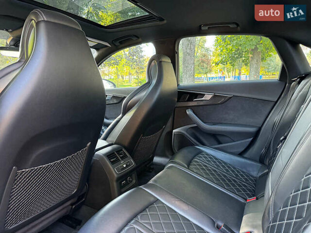 Серый Ауди С4, объемом двигателя 3 л и пробегом 32 тыс. км за 42840 $, фото 25 на Automoto.ua