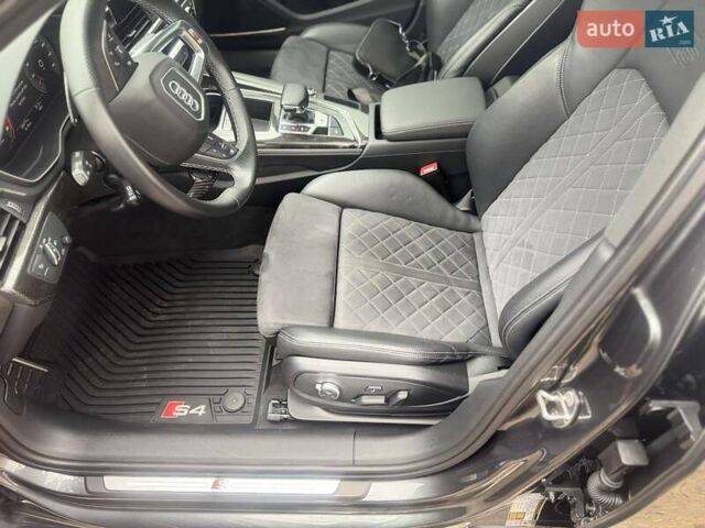 Серый Ауди С4, объемом двигателя 3 л и пробегом 44 тыс. км за 39500 $, фото 12 на Automoto.ua