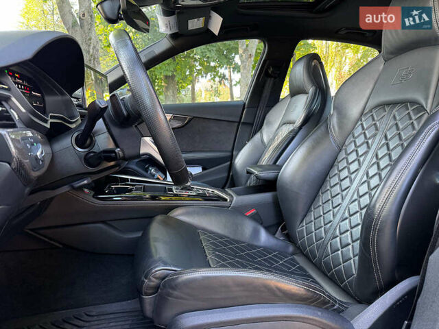 Серый Ауди С4, объемом двигателя 3 л и пробегом 32 тыс. км за 42840 $, фото 24 на Automoto.ua
