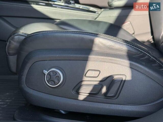 Сірий Ауді С4, об'ємом двигуна 3 л та пробігом 32 тис. км за 42590 $, фото 16 на Automoto.ua