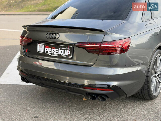 Серый Ауди С4, объемом двигателя 2.99 л и пробегом 19 тыс. км за 37999 $, фото 9 на Automoto.ua
