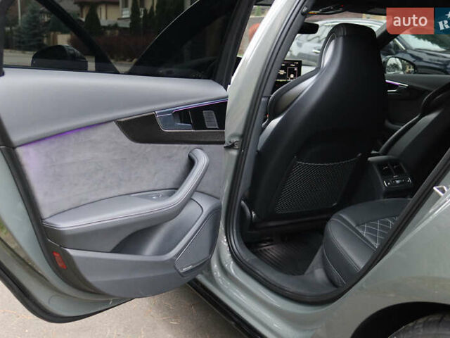 Сірий Ауді С4, об'ємом двигуна 3 л та пробігом 33 тис. км за 47000 $, фото 29 на Automoto.ua