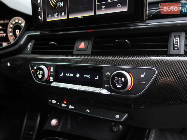 Сірий Ауді С4, об'ємом двигуна 3 л та пробігом 33 тис. км за 47000 $, фото 40 на Automoto.ua