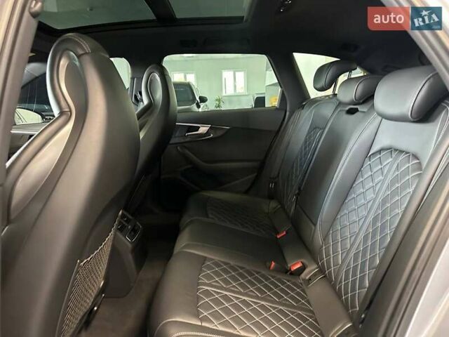 Сірий Ауді С4, об'ємом двигуна 3 л та пробігом 36 тис. км за 40000 $, фото 15 на Automoto.ua