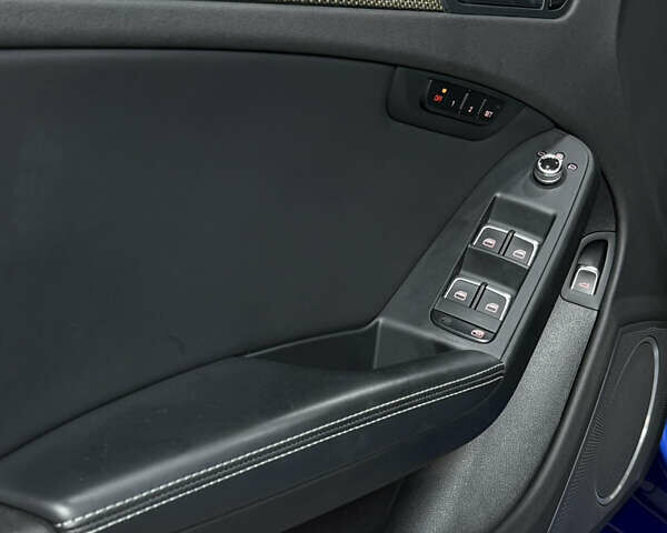 Синій Ауді С4, об'ємом двигуна 3 л та пробігом 60 тис. км за 21700 $, фото 18 на Automoto.ua