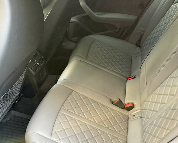 Синій Ауді С4, об'ємом двигуна 3 л та пробігом 85 тис. км за 29500 $, фото 16 на Automoto.ua