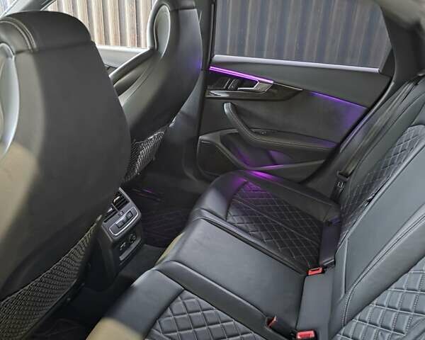 Синий Ауди С4, объемом двигателя 3 л и пробегом 90 тыс. км за 39500 $, фото 1 на Automoto.ua