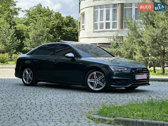 Зеленый Ауди С4, объемом двигателя 3 л и пробегом 250 тыс. км за 22000 $, фото 2 на Automoto.ua