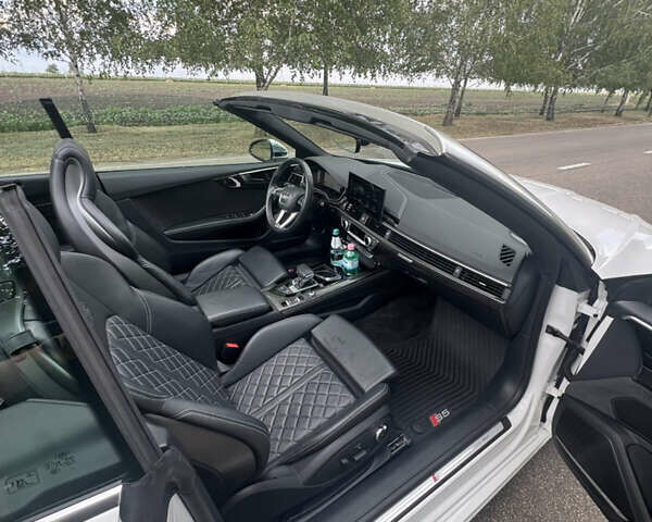 Білий Ауді S5, об'ємом двигуна 3 л та пробігом 58 тис. км за 40000 $, фото 30 на Automoto.ua