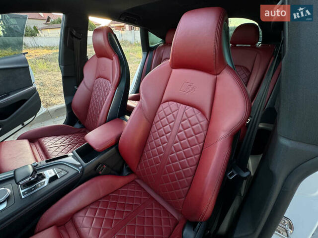 Белый Ауди С5, объемом двигателя 3 л и пробегом 156 тыс. км за 25800 $, фото 42 на Automoto.ua