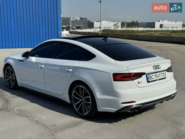 Белый Ауди С5, объемом двигателя 3 л и пробегом 95 тыс. км за 25990 $, фото 6 на Automoto.ua