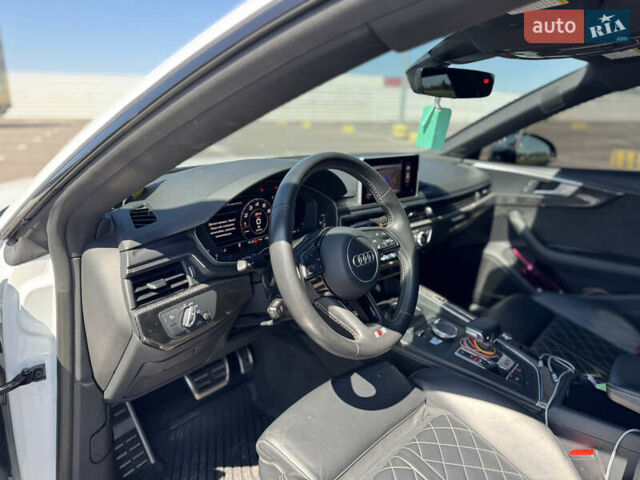 Белый Ауди С5, объемом двигателя 3 л и пробегом 90 тыс. км за 26990 $, фото 15 на Automoto.ua