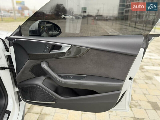 Білий Ауді S5, об'ємом двигуна 3 л та пробігом 100 тис. км за 23990 $, фото 28 на Automoto.ua
